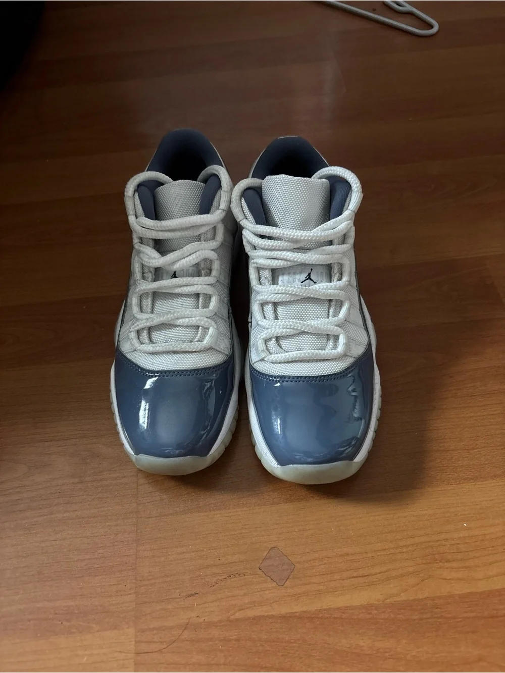 Jordan’s - Picture 1 of 4